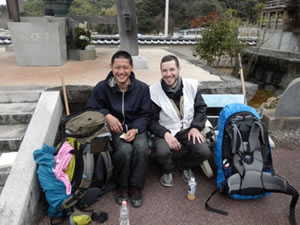お遍路途中で出会った岐阜の大学生とイギリスの留学生。