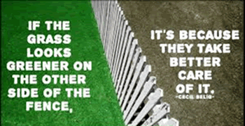 出典：隣の芝は青い The+grass+is+always+greener+on+the+other+side+of+the+fence
%E3%80%80images